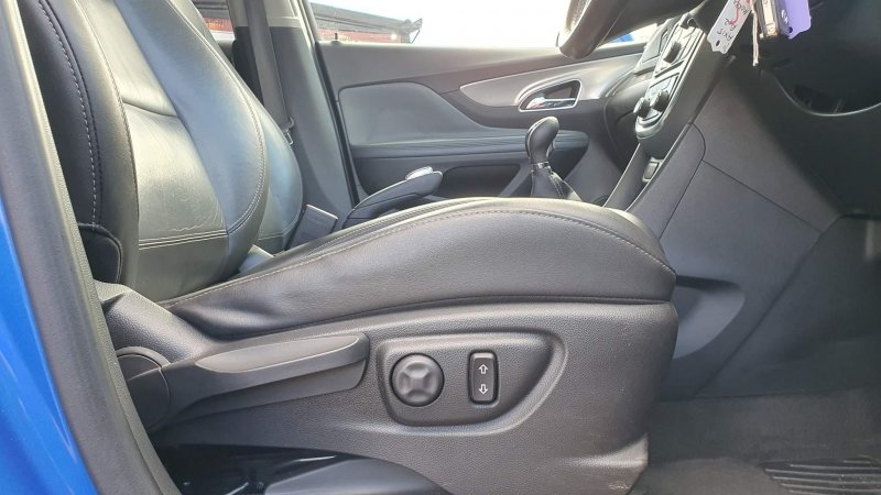 VAUXHALL MOKKA