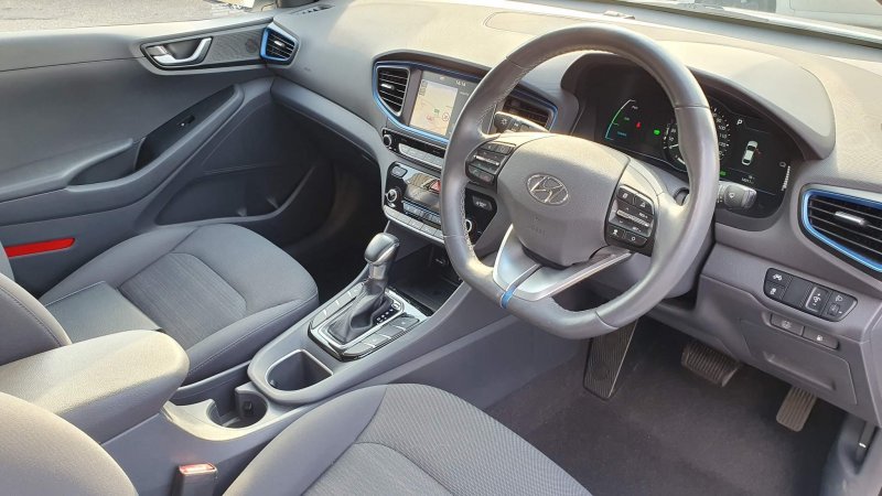 HYUNDAI IONIQ