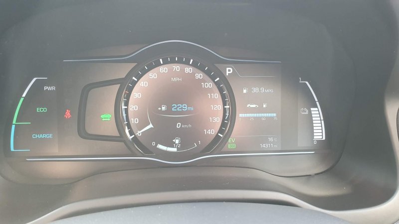 HYUNDAI IONIQ
