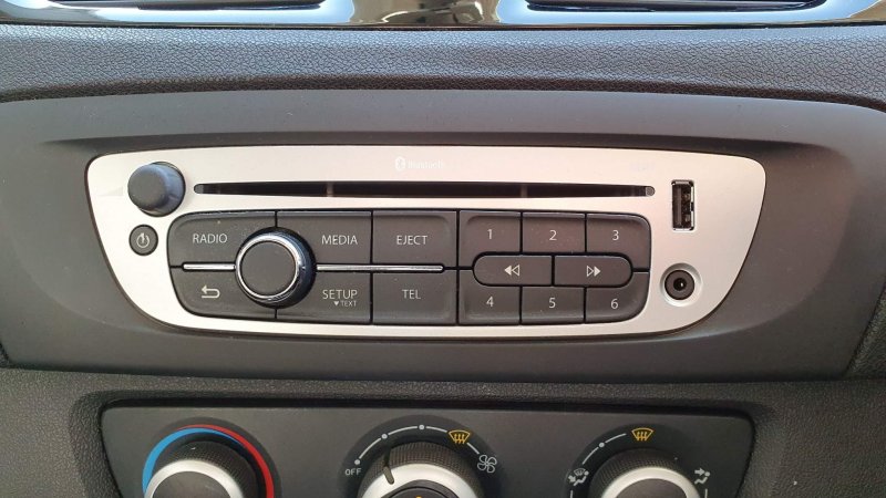 RENAULT SCENIC