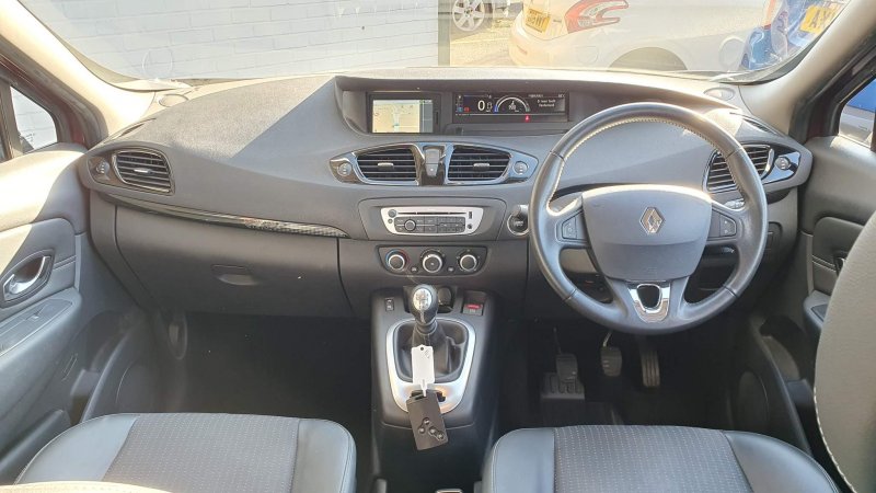 RENAULT SCENIC