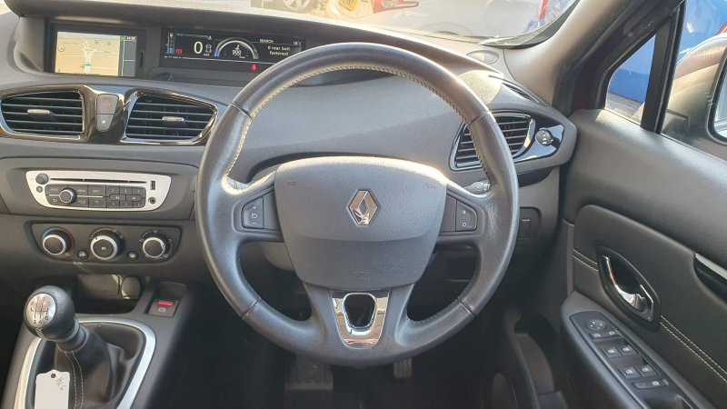 RENAULT SCENIC