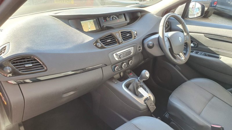 RENAULT SCENIC