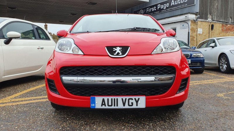 View PEUGEOT 107 1.0 12V Envy Euro 5 5dr