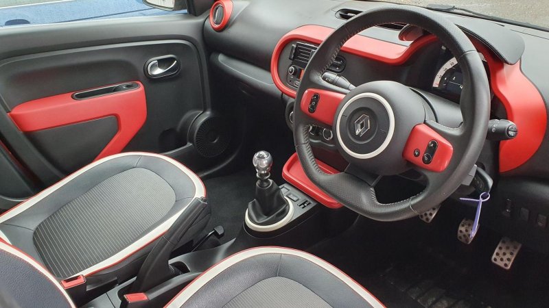 RENAULT TWINGO