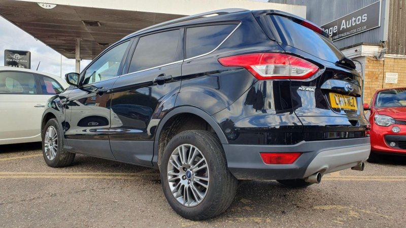 FORD KUGA