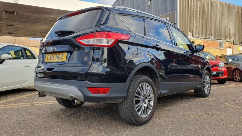 FORD KUGA
