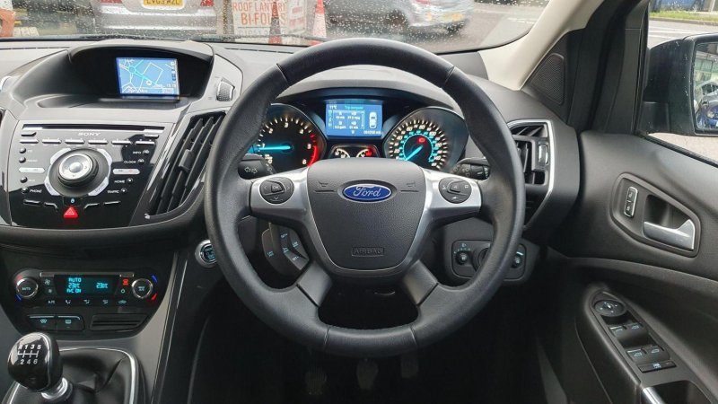 FORD KUGA
