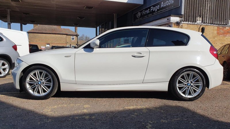 BMW 1 SERIES