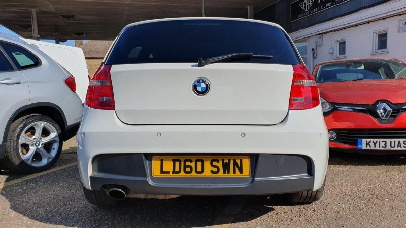 BMW 1 SERIES