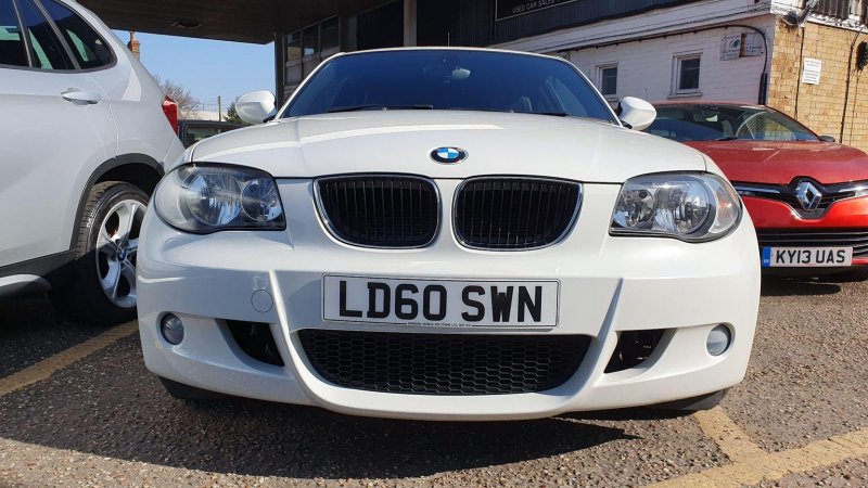 View BMW 1 SERIES 2.0 116i M Sport Steptronic Euro 5 3dr