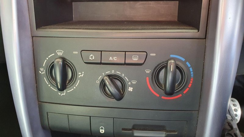 PEUGEOT 207 CC