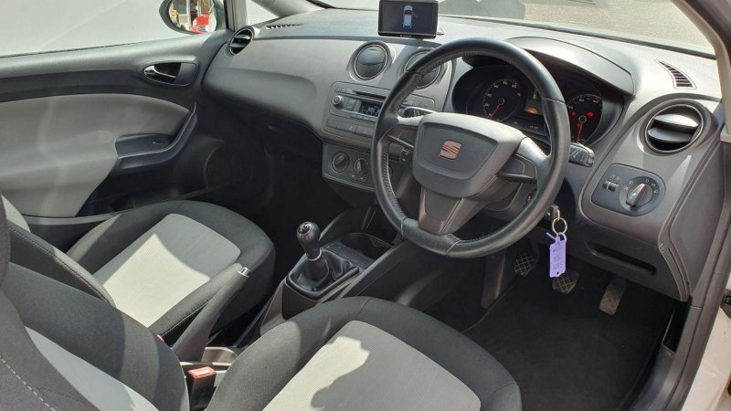 SEAT IBIZA
