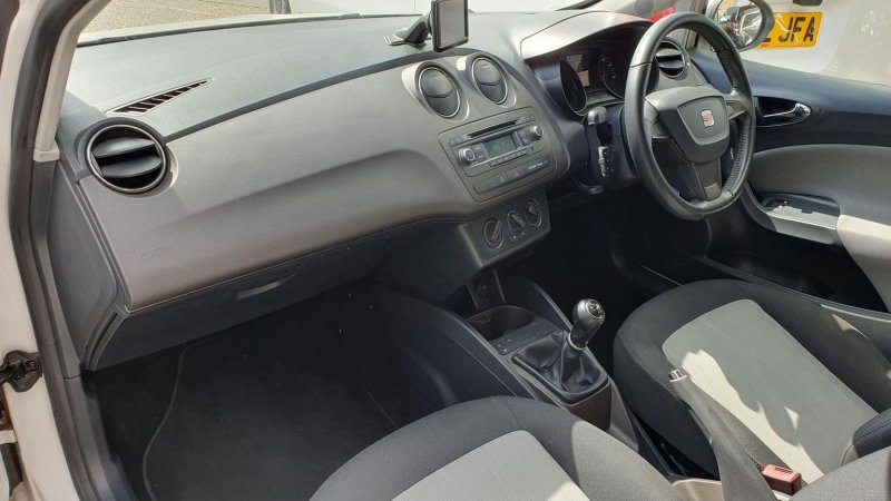 SEAT IBIZA