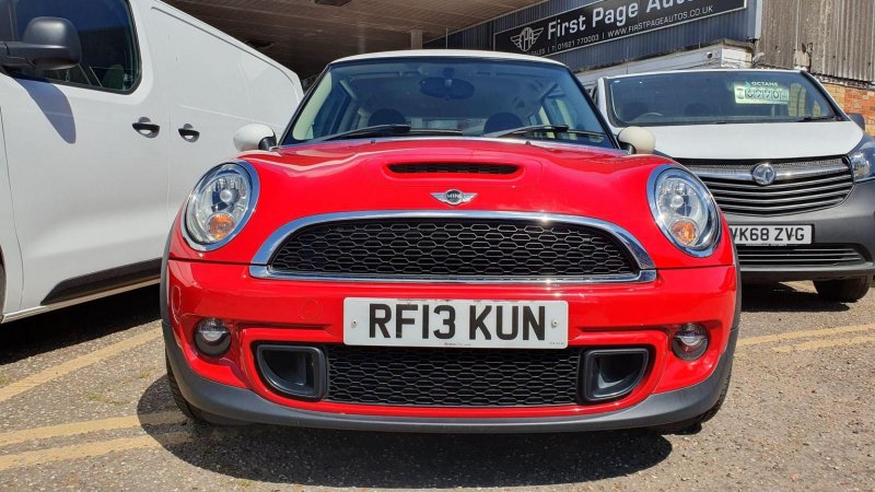 View MINI HATCH 1.6 Cooper S Euro 5 (s/s) 3dr