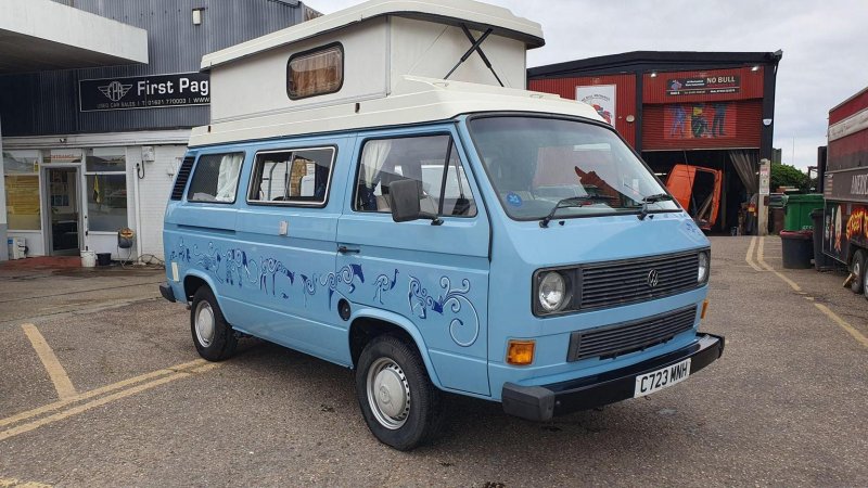 View VOLKSWAGEN CAMPERVAN T25 Villa Holdsworth Camper