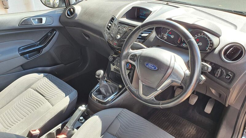 FORD FIESTA
