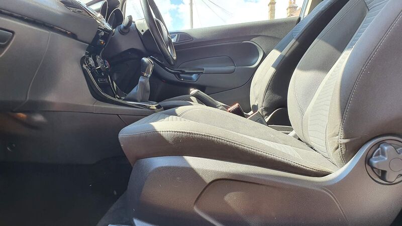 FORD FIESTA