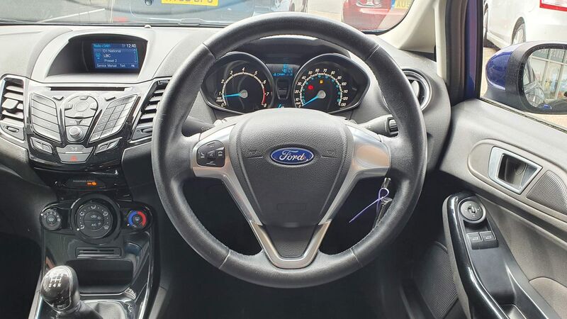 FORD FIESTA