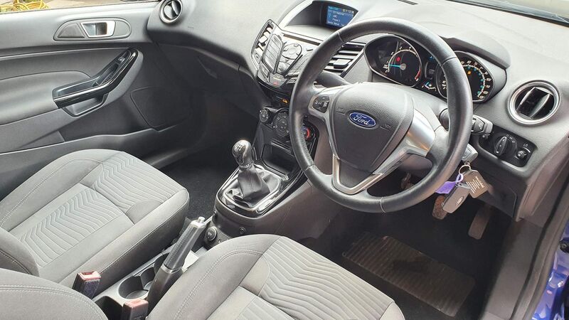 FORD FIESTA