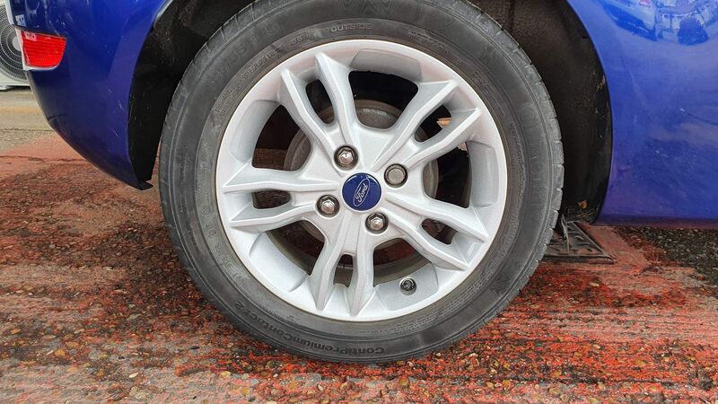 FORD FIESTA