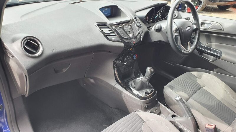FORD FIESTA