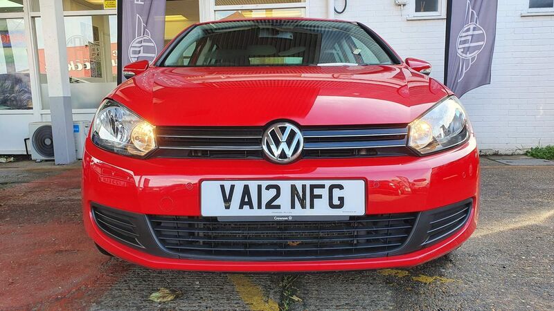 View VOLKSWAGEN GOLF 1.6 TDI Match Euro 5 5dr