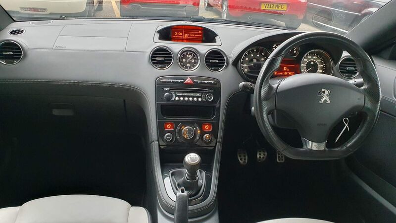 PEUGEOT RCZ