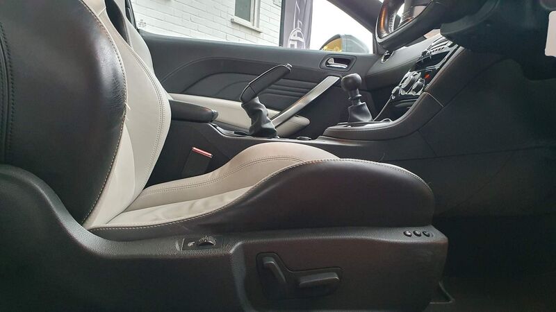 PEUGEOT RCZ