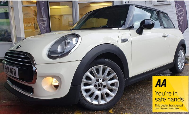 View MINI HATCH 1.5 Cooper D Euro 6 (s/s) 3dr