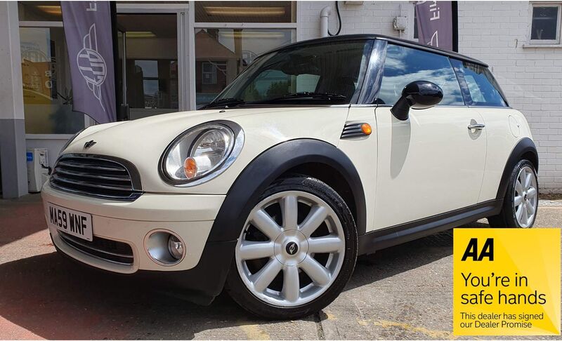 View MINI HATCH 1.6 Cooper Euro 4 3dr