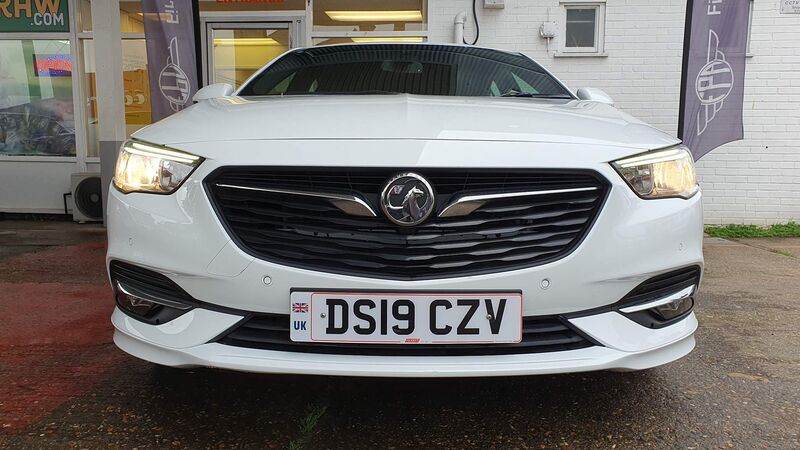 VAUXHALL INSIGNIA