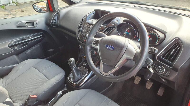 FORD B-MAX