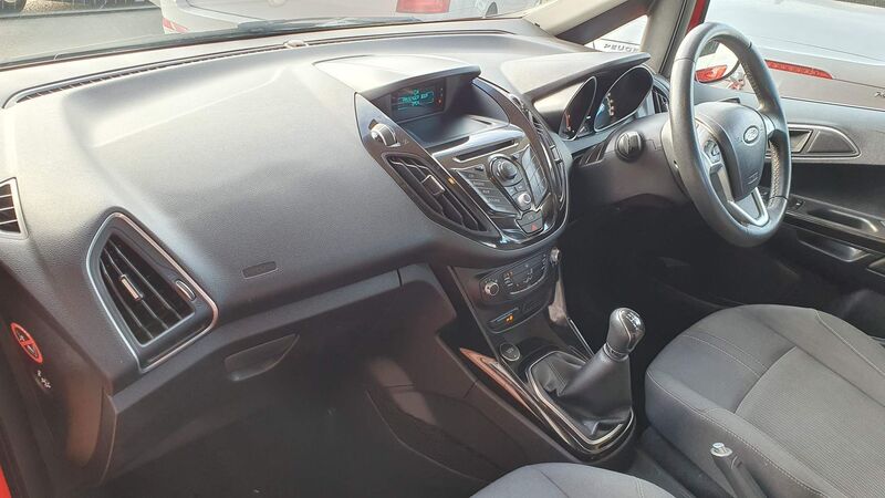 FORD B-MAX