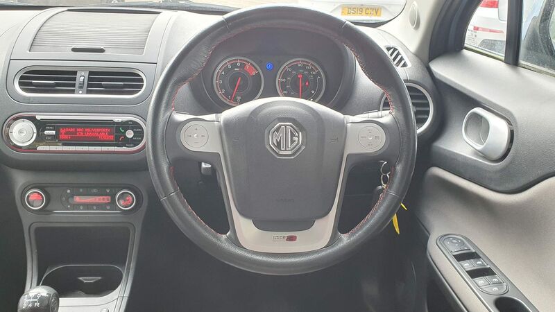 MG MG3