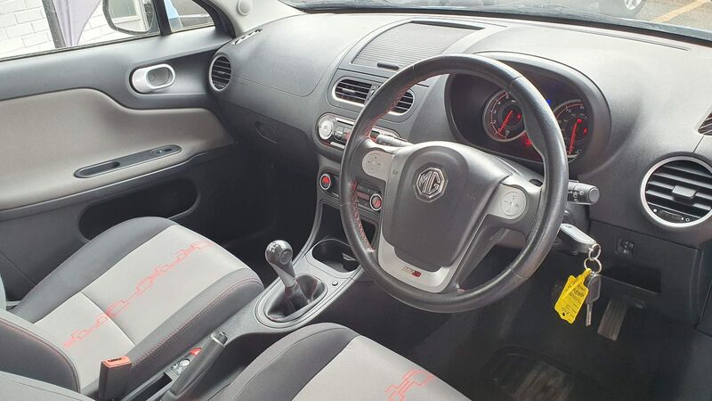 MG MG3