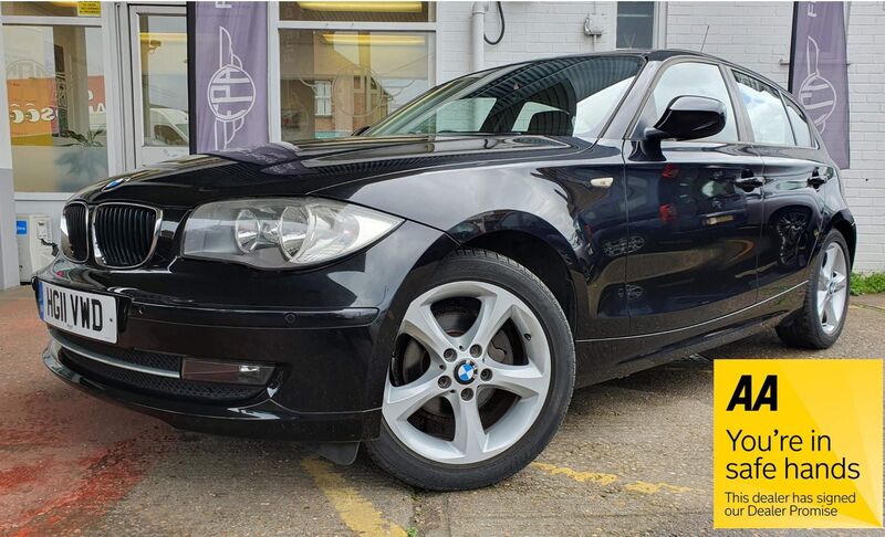 View BMW 1 SERIES 2.0 116i Sport Euro 5 (s/s) 5dr