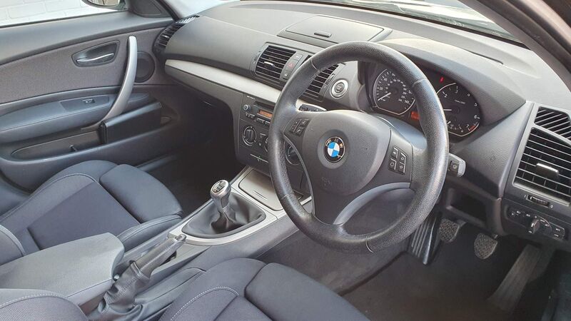 BMW 1 SERIES