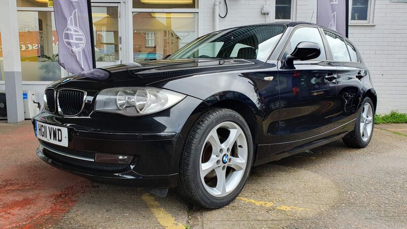 BMW 1 SERIES