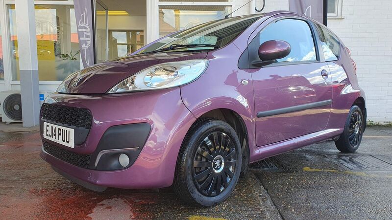 PEUGEOT 107