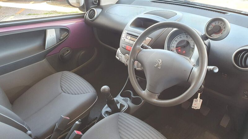 PEUGEOT 107
