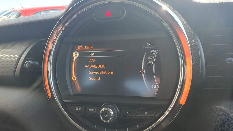 MINI HATCH