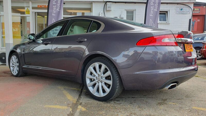 JAGUAR XF