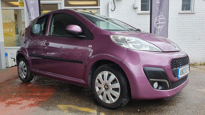 PEUGEOT 107