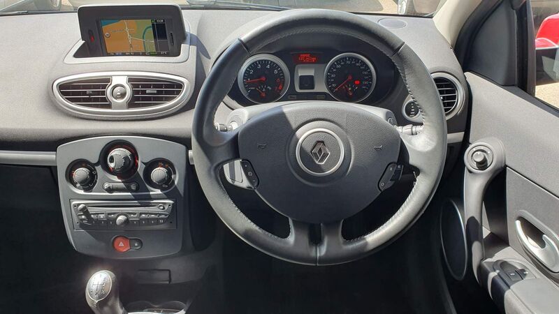 RENAULT CLIO