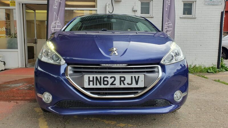 View PEUGEOT 208 1.4 VTi Allure Euro 5 3dr