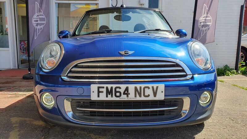 View MINI CONVERTIBLE 1.6 Cooper Euro 6 (s/s) 2dr