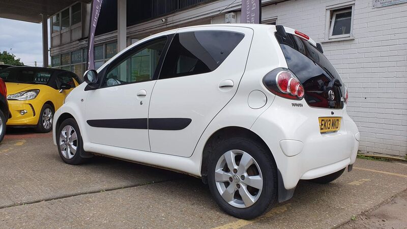 TOYOTA AYGO