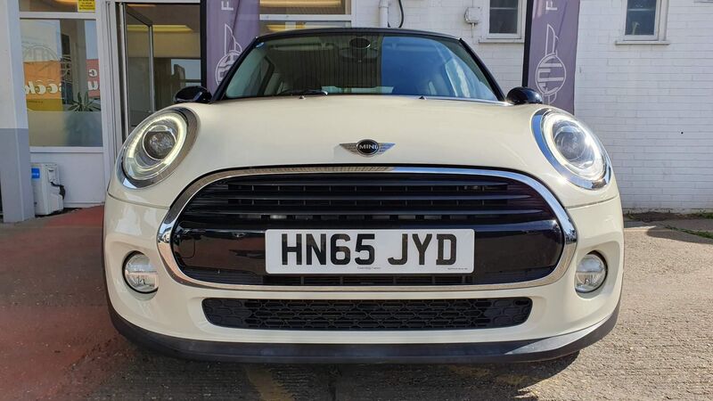 View MINI HATCH 1.5 Cooper Euro 6 (s/s) 3dr