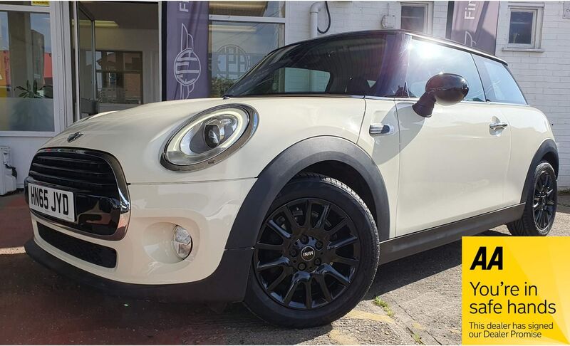 View MINI HATCH 1.5 Cooper Euro 6 (s/s) 3dr